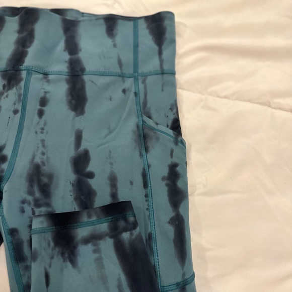 Lululemon legging - Picture 6 of 6